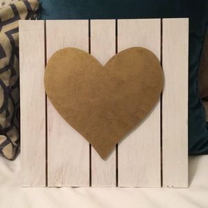 ✨GOLD Heart wall pallet art